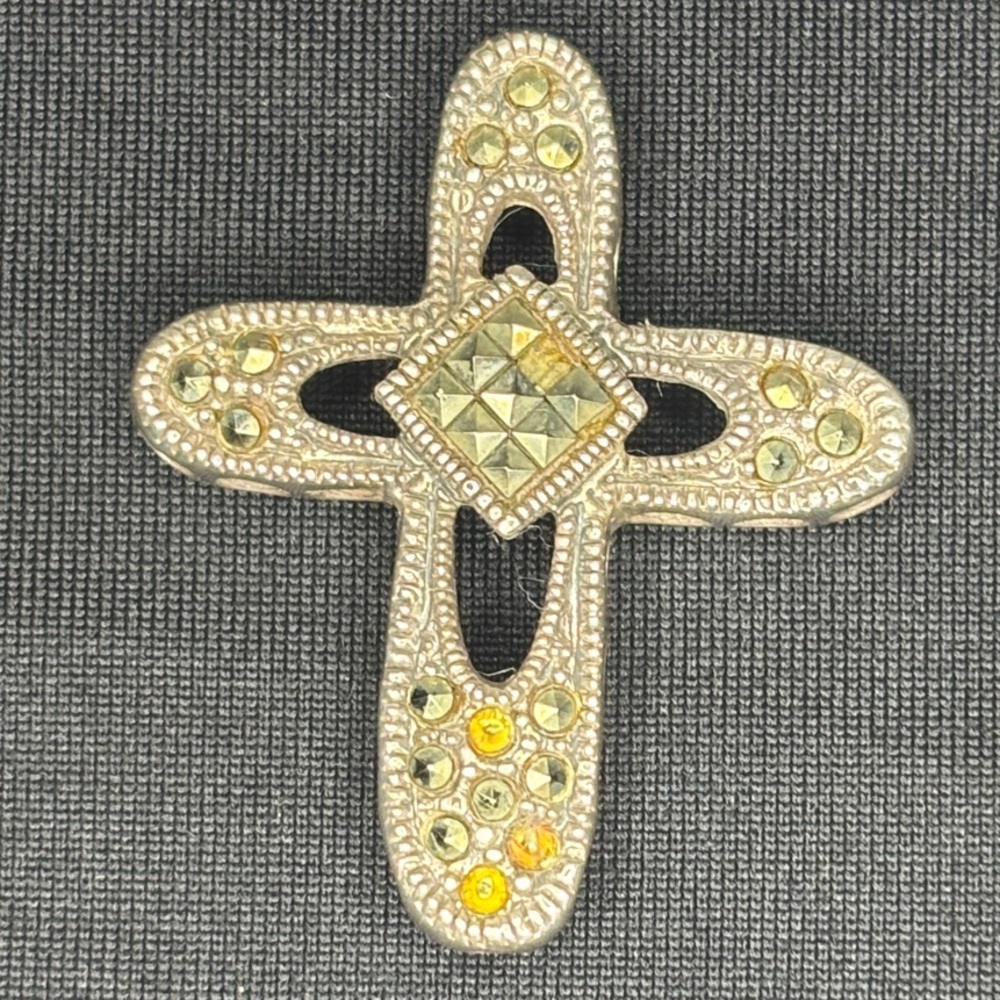925 Silver & Marquise Cross Pendant